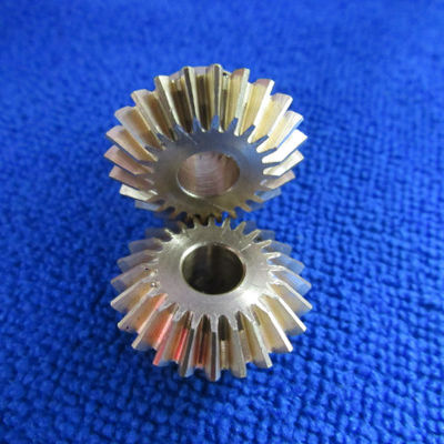 Wysokiej precyzji Mikroobróbka Części Mała średnica Trwałe CNC mosiądz Bevel Gear z zakrzywionymi zębami